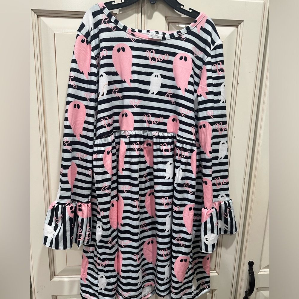 Girls Halloween dress with stripes and ghosts. NWOT. Size 4XL or 10/12.